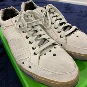 Lounge by Mark Nason